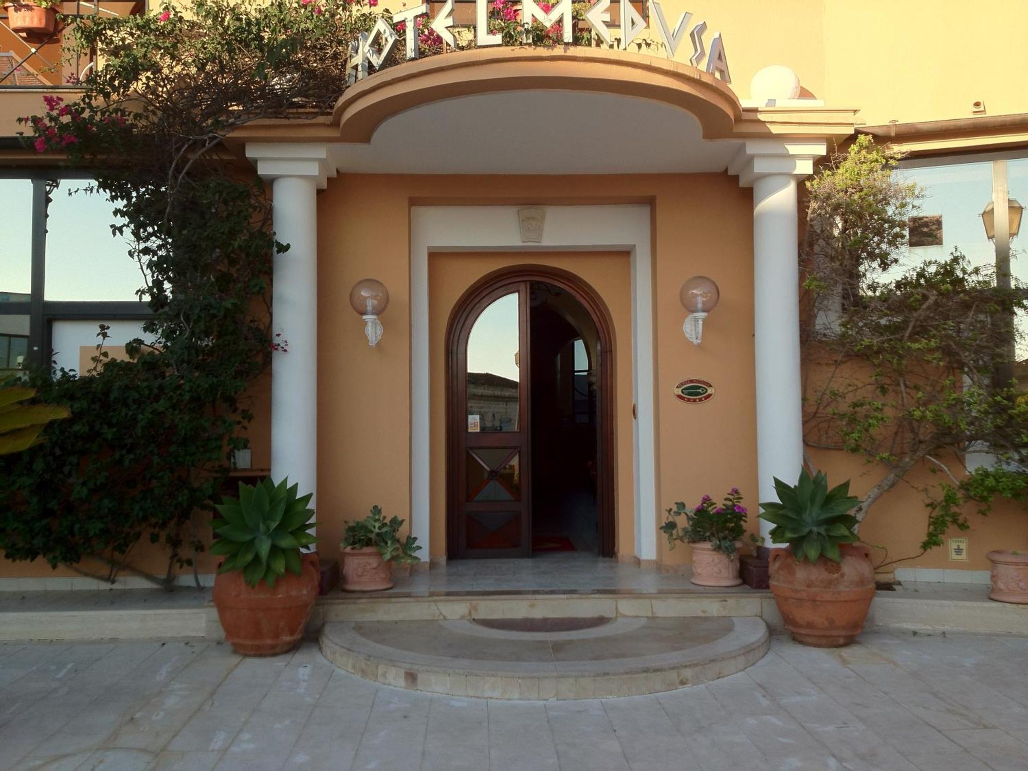 Hotel Medusa Lampedusa Luaran gambar